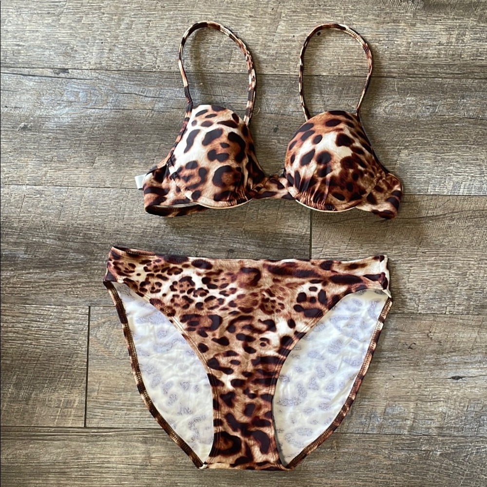 Newport News cheetah print Bikini top & bikini bottoms Set Y2K Vintage